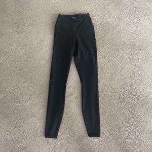 Nike back mesh pocket leggings